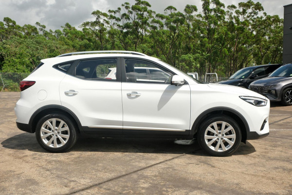 2023 MG ZST  Core SUV