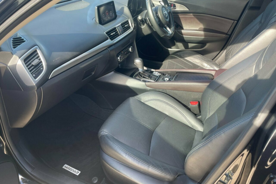 2017 Mazda 3 BN5278 Touring Sedan Image 18