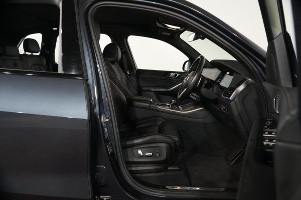 2022 BMW X5 xDrive30d SUV Image 22