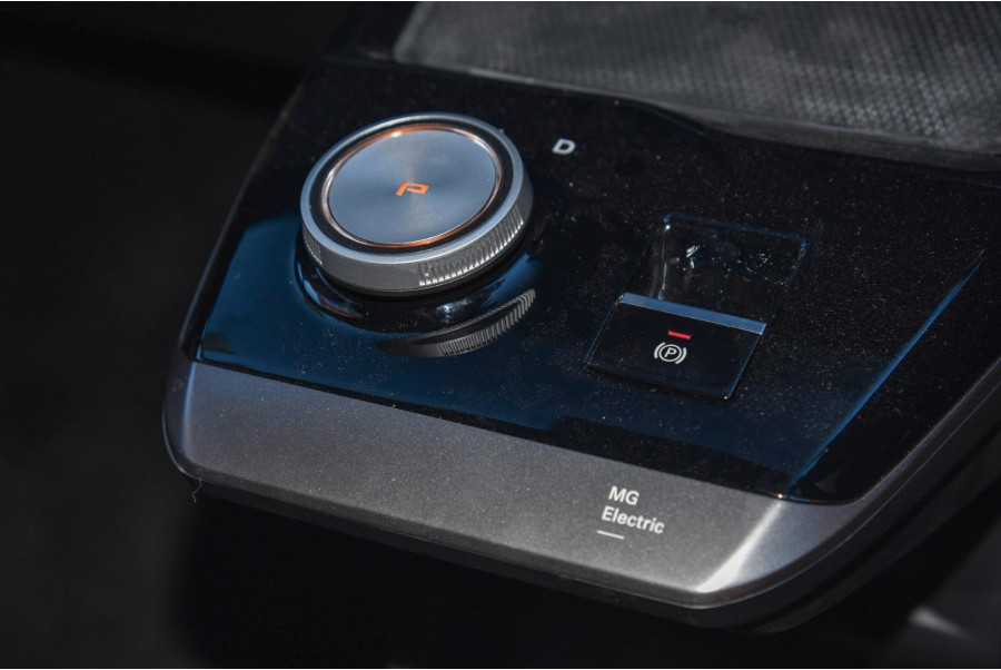 2024 MG MG4 MEH32 Essence 64 150kW Hatch Image 15