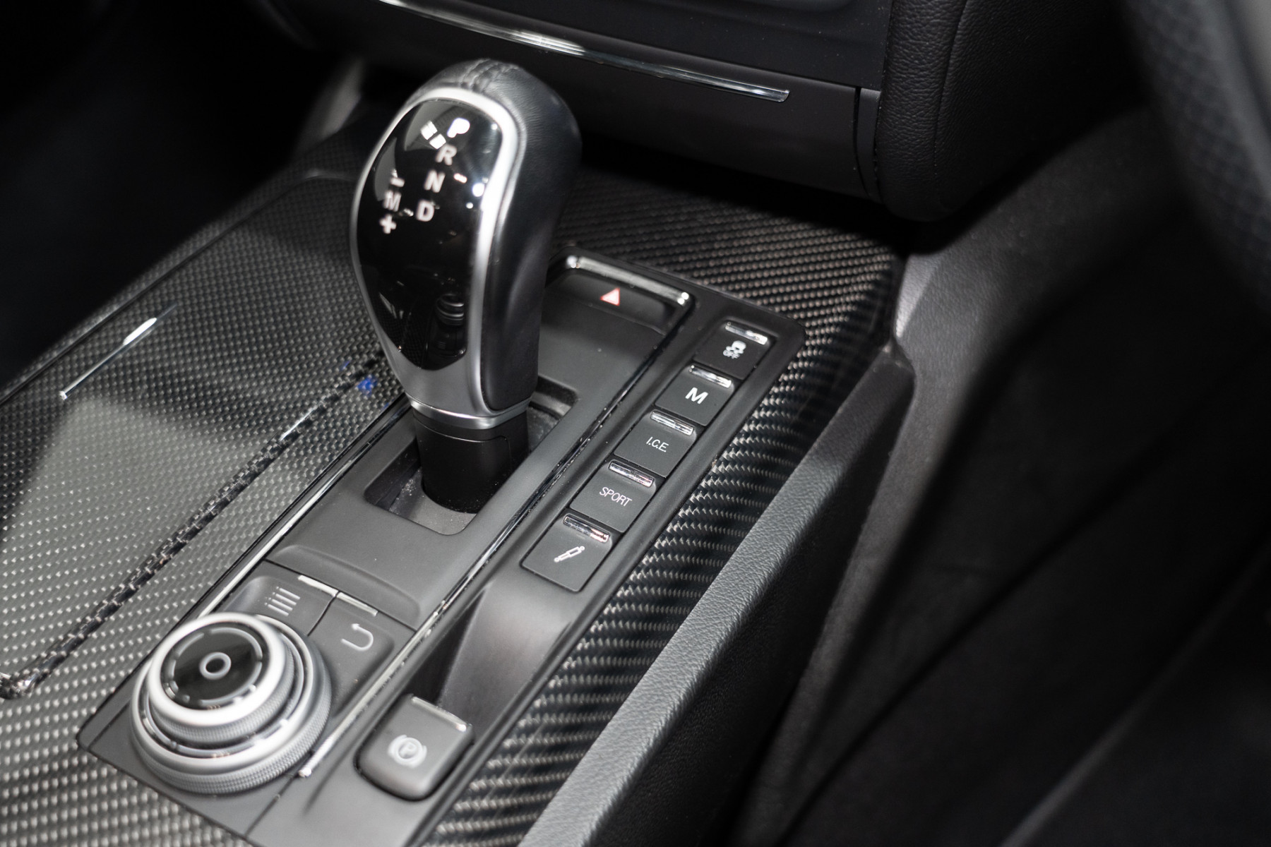 2018 Maserati Ghibli Gransport Sedan Image 19