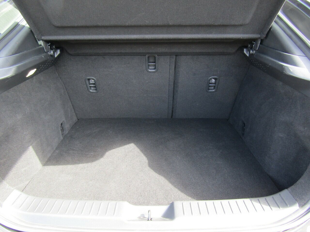 2024 Mazda CX-30 DM2W7A G20 Touring SUV Image 25