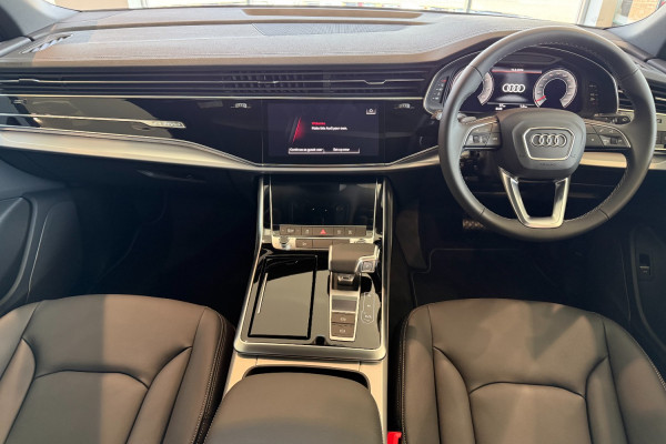 2025 Audi Q7 4M TFSI 185kW SUV Image 12