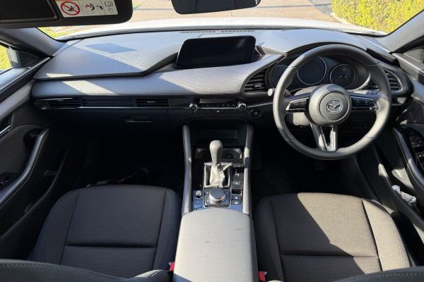 2026 MY25 Mazda 3 BP Series G20 Evolve Hatch Image 17