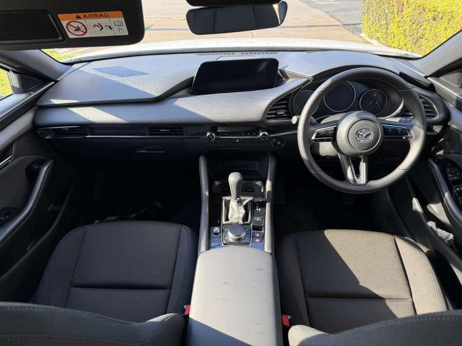 2026 MY25 Mazda 3 BP Series G20 Evolve Hatch Image 17