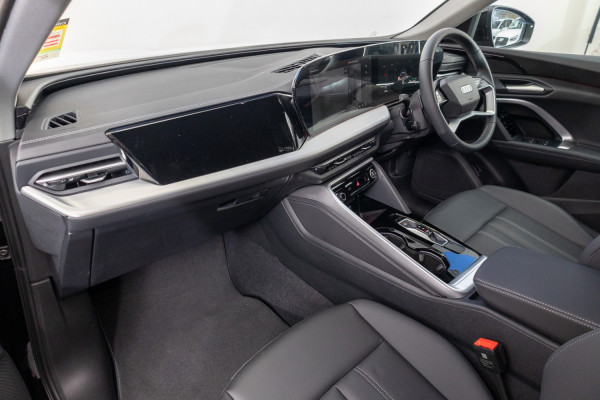 2025 Audi Q5 GU TFSI 150kW SUV image 8