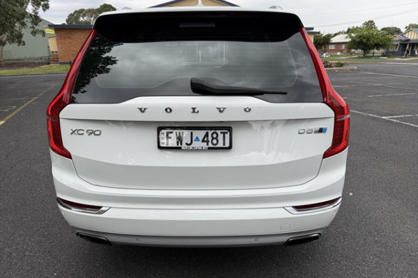 2017 Volvo XC90 L Series D5 Inscription SUV Image 10