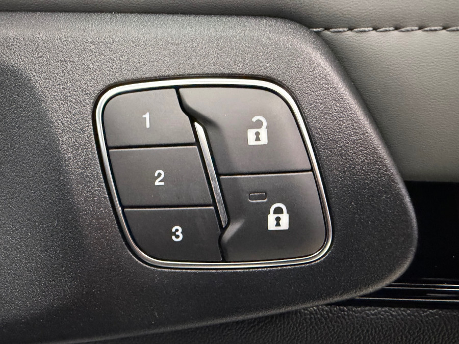2026 MY26.5 Ford Everest UB Sport SUV Image 25