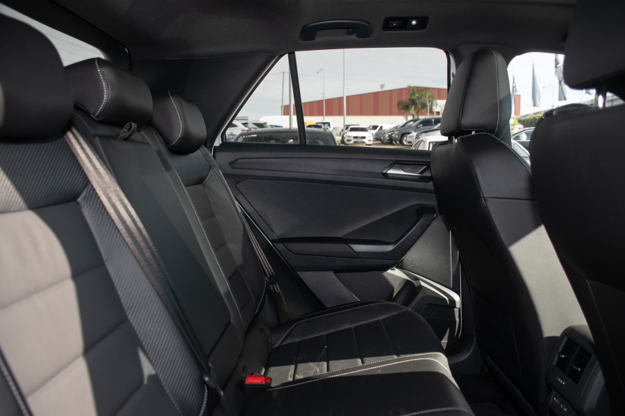 2026 Volkswagen T-Roc D11 140TSI R-Line SUV Image 10