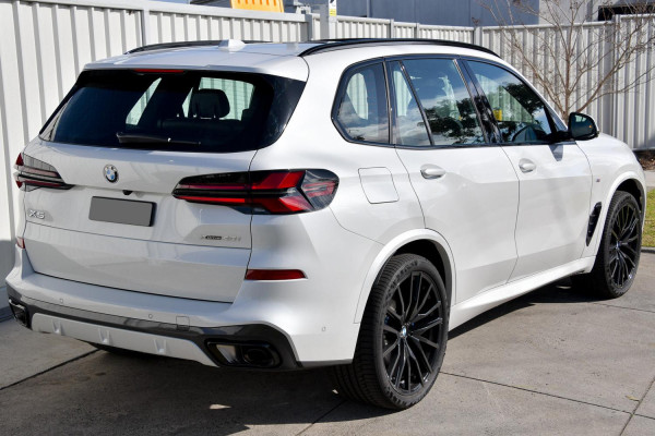2025 BMW X5 G05 LCI xDrive40i M Sport SUV image 27