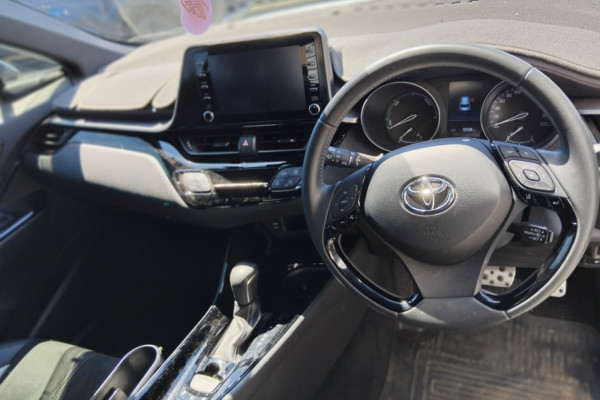 2022 MY21 Toyota C-HR ZYX10R GR Sport SUV Image 10