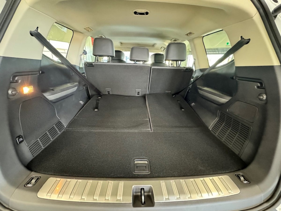 2025 LDV D90 SV9A Executive SUV Image 14