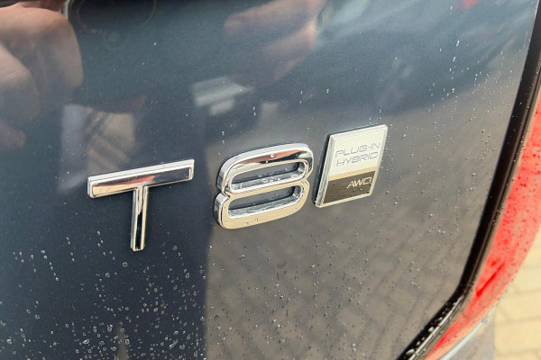 2025 MY26 Volvo XC90 L Series Plus T8 Plug-in Hybrid Dark SUV Image 10