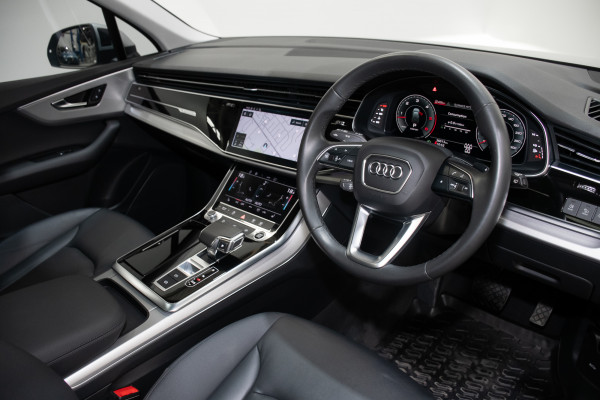 2022 Audi Q7 4M 45 TDI SUV Image 16