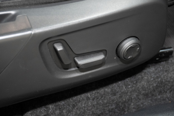2022 Volvo XC40 XZ Recharge Pure Electric SUV Image 15