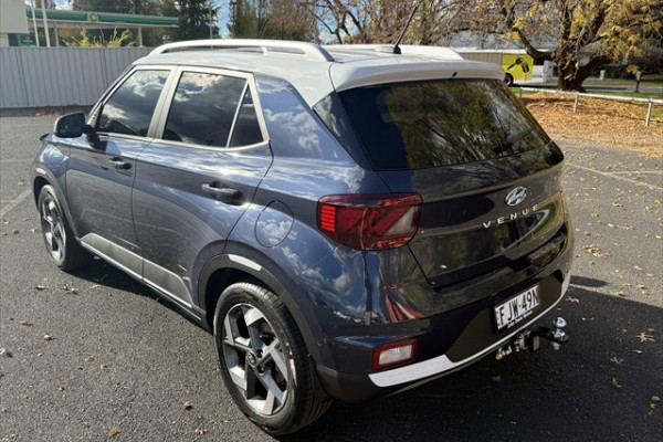2024 Hyundai Venue QX.V5 Elite SUV Image 4