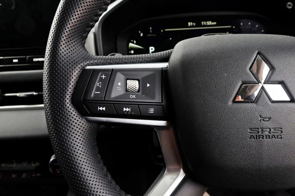 2025 Mitsubishi Outlander ZM LS SUV Image 12