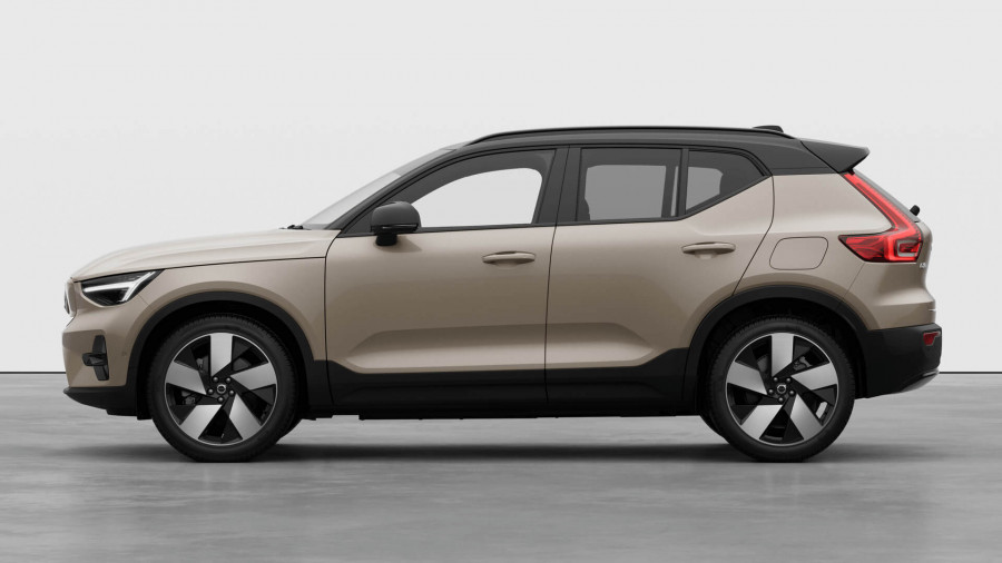 2026 Volvo EX40  Ultra Single Motor Extended Range SUV Image 2