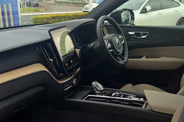 2026 Volvo XC60 UZ Plus B5 Bright SUV Image 12