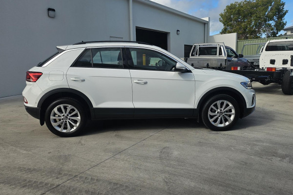 2023 Volkswagen T-Roc D11 110TSI Style SUV Image 2