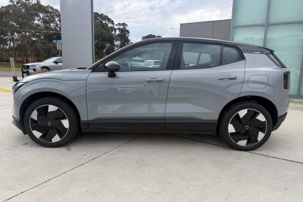 2024 MY25 Volvo EX30  Single Motor Extended Range Plus SUV Image 6