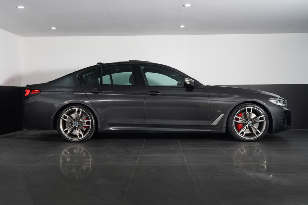 2022 BMW V8TT M550i Xdrive Pure Lci Sedan Image 13