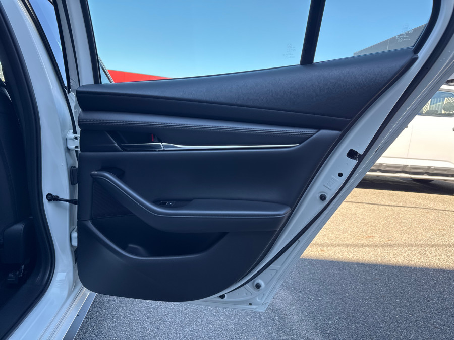 2019 Mazda 3 BP Series G25 GT Sedan Image 21