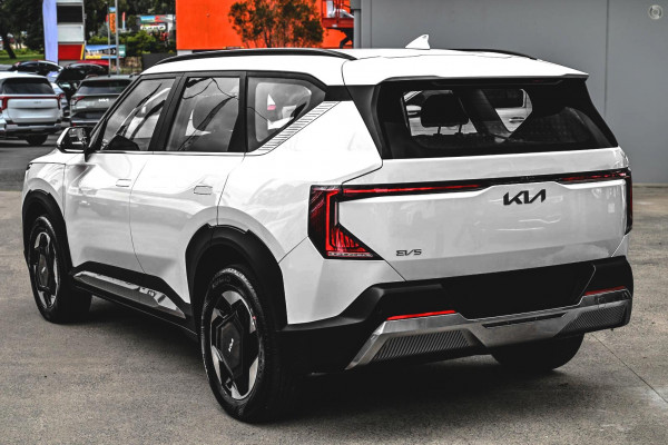 2026 Kia EV5 OVc Air Long Range SUV Image 4