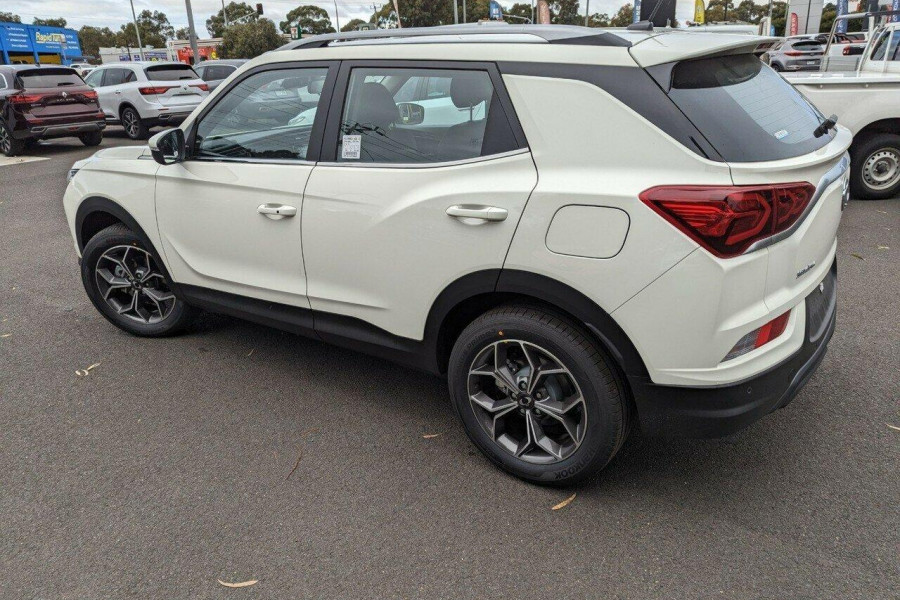 2023 KGM SsangYong Korando C300 ELX SUV Image 6