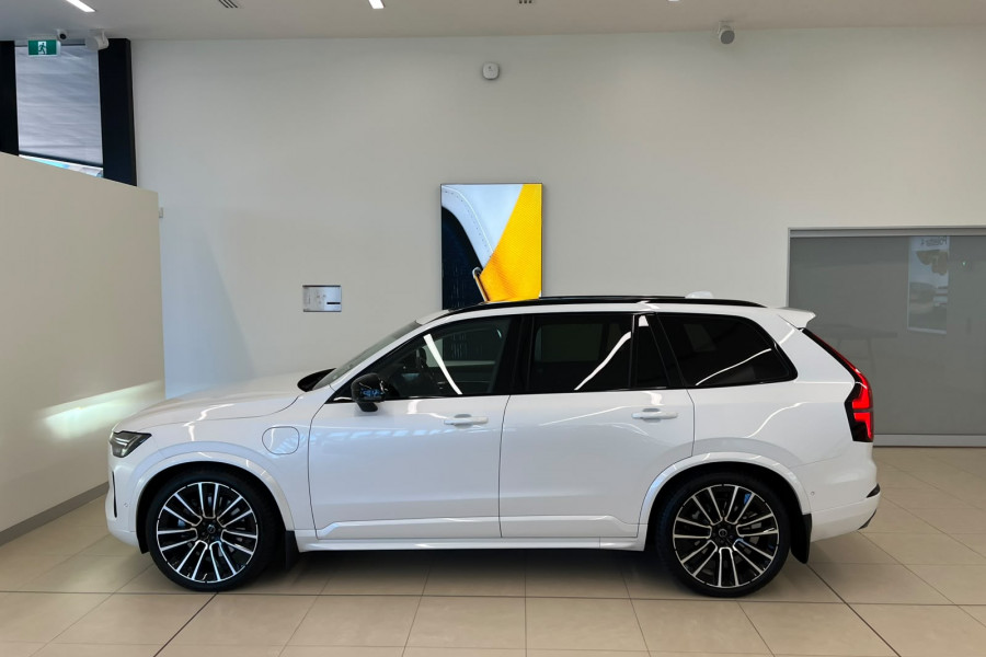 2025 MY26 Volvo XC90 L Series Ultra T8 Plug-in Hybrid Dark SUV