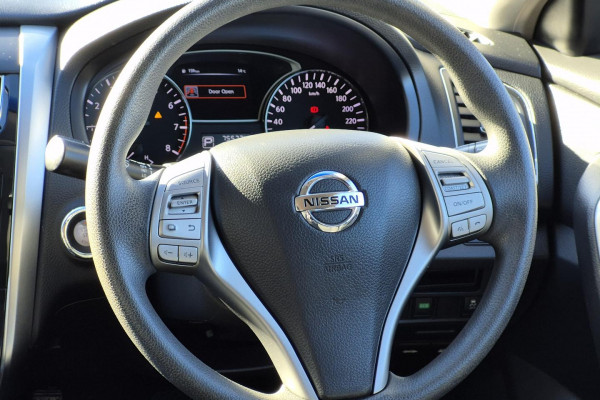 2016 Nissan Altima L33 ST Sedan Image 10