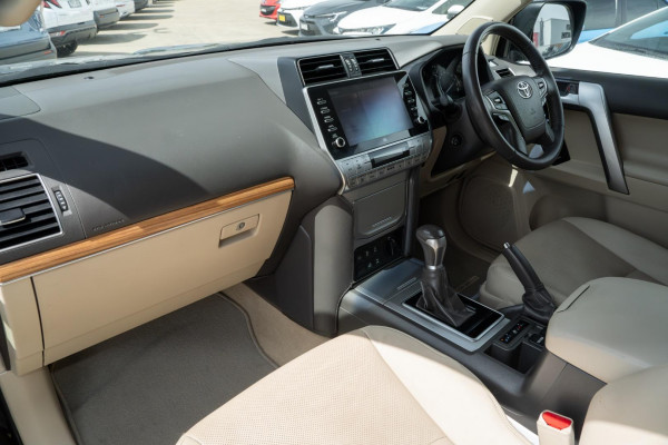 2023 Toyota LandCruiser Prado GDJ150R VX SUV Image 8