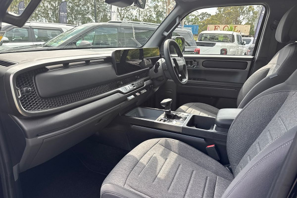 2025 MY26 Kia Tasman TK SX Ute Image 17
