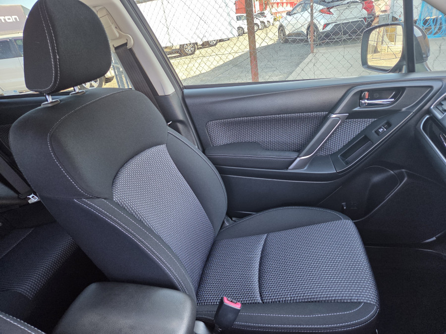 2017 Subaru Forester S4 2.5i-L SUV Image 11