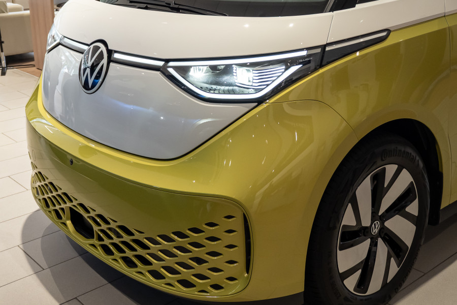 2024 MY25 Volkswagen ID. Buzz EB Pro BEV560 People Mover Image 17