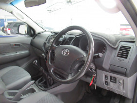 2011 MY10 Toyota HiLux KUN26R MY10 SR Cab chassis