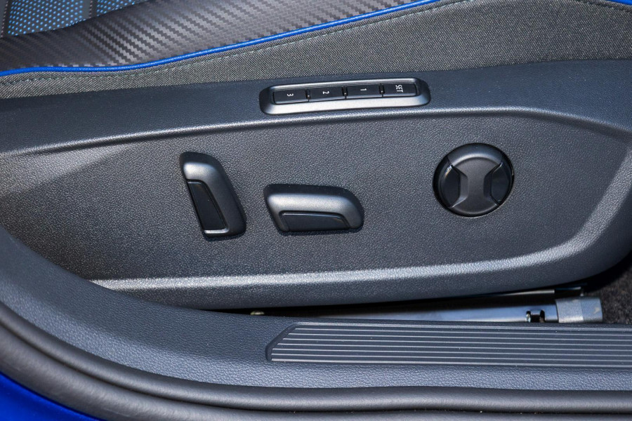 2026 MY25 Volkswagen Golf 8.5 R Hatch