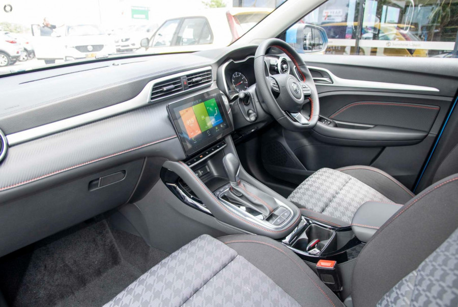 2024 MG ZST  Core SUV Image 8