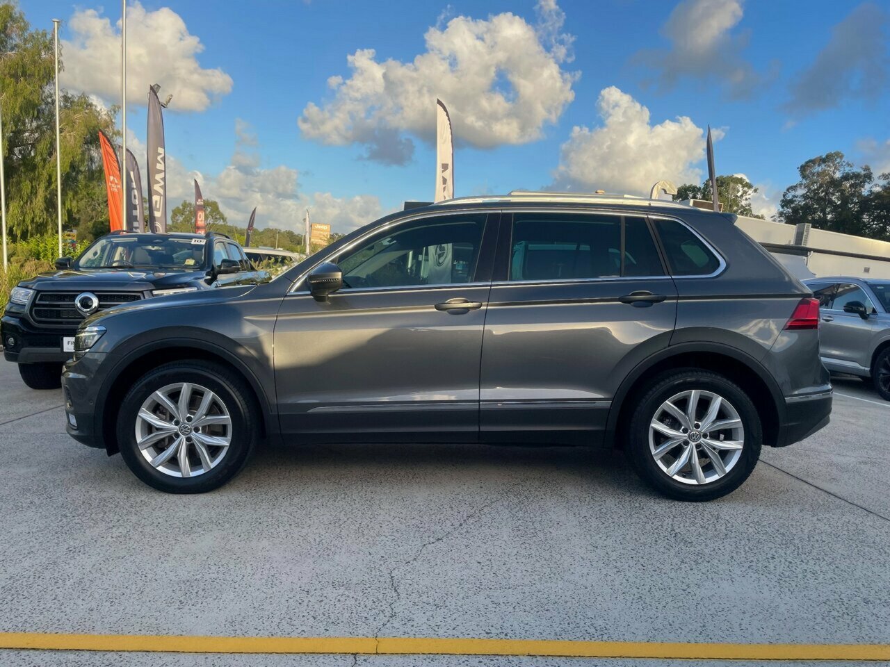 2017 Volkswagen Tiguan 5N 140TDI Highline SUV Image 5