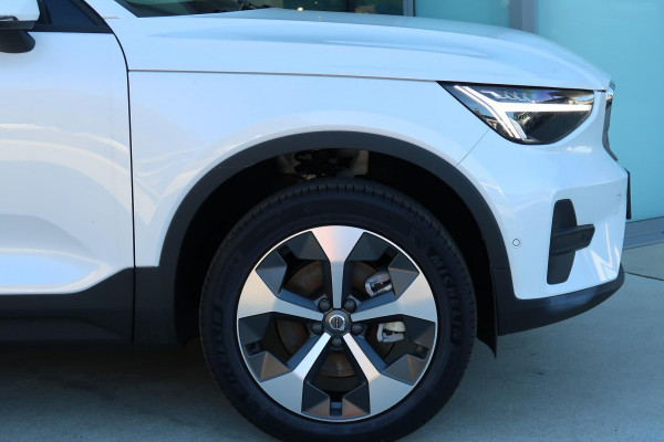 2025 MY26 Volvo XC40 XZ Plus B4 SUV Image 22