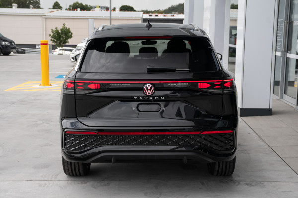 2025 Volkswagen Tayron R4 195TSI R-Line SUV Image 5