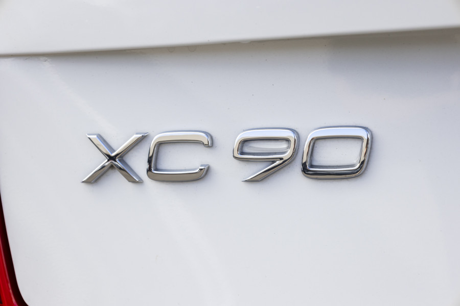 2024 Volvo XC90 L Series Recharge Ultimate T8 Plug-In Hybrid SUV Image 21