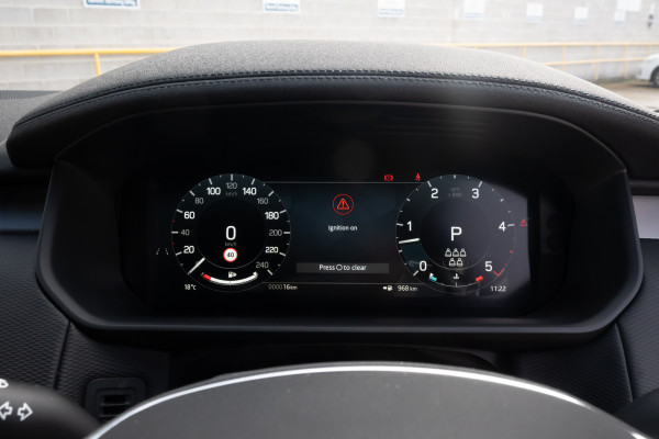 2026 Land Rover Discovery Series 5 D350 Dynamic SE SUV image 20
