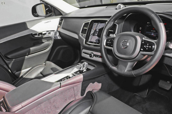 2024 MY25 Volvo XC90  Ultra T8 Plug-In Hybrid SUV Image 6