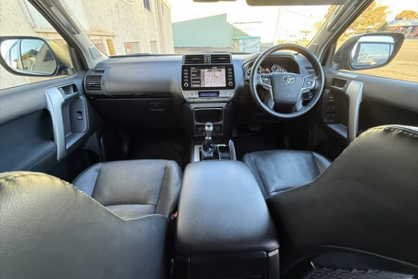2023 Toyota LandCruiser Prado GDJ150R GXL SUV Image 12