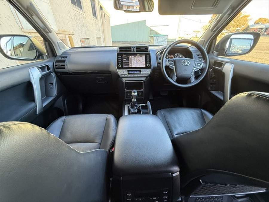 2023 Toyota LandCruiser Prado GDJ150R GXL SUV Image 12