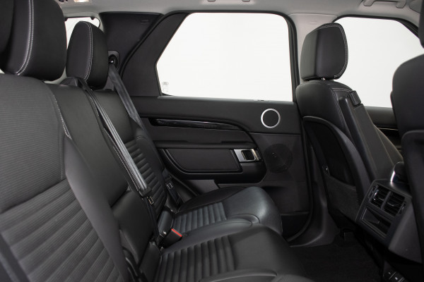 2023 Land Rover Discovery Series 5 D300 S SUV Image 3