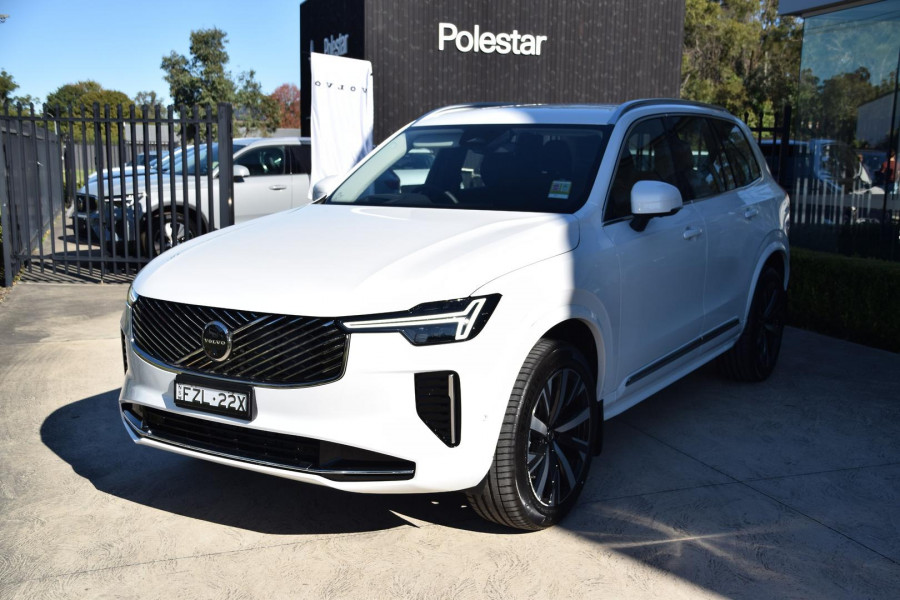 2026 Volvo XC90 L Series Plus B5 Bright SUV Image 4