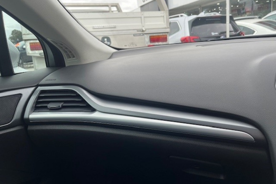 2018 MY18.25 Ford Mondeo MD Trend Hatch Image 20