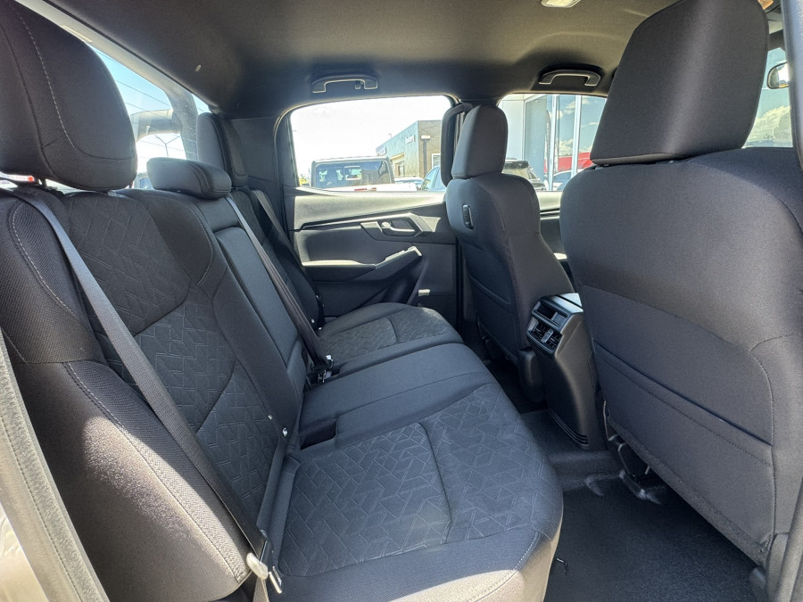 2026 Isuzu D-MAX RG X-RIDER Ute Image 10